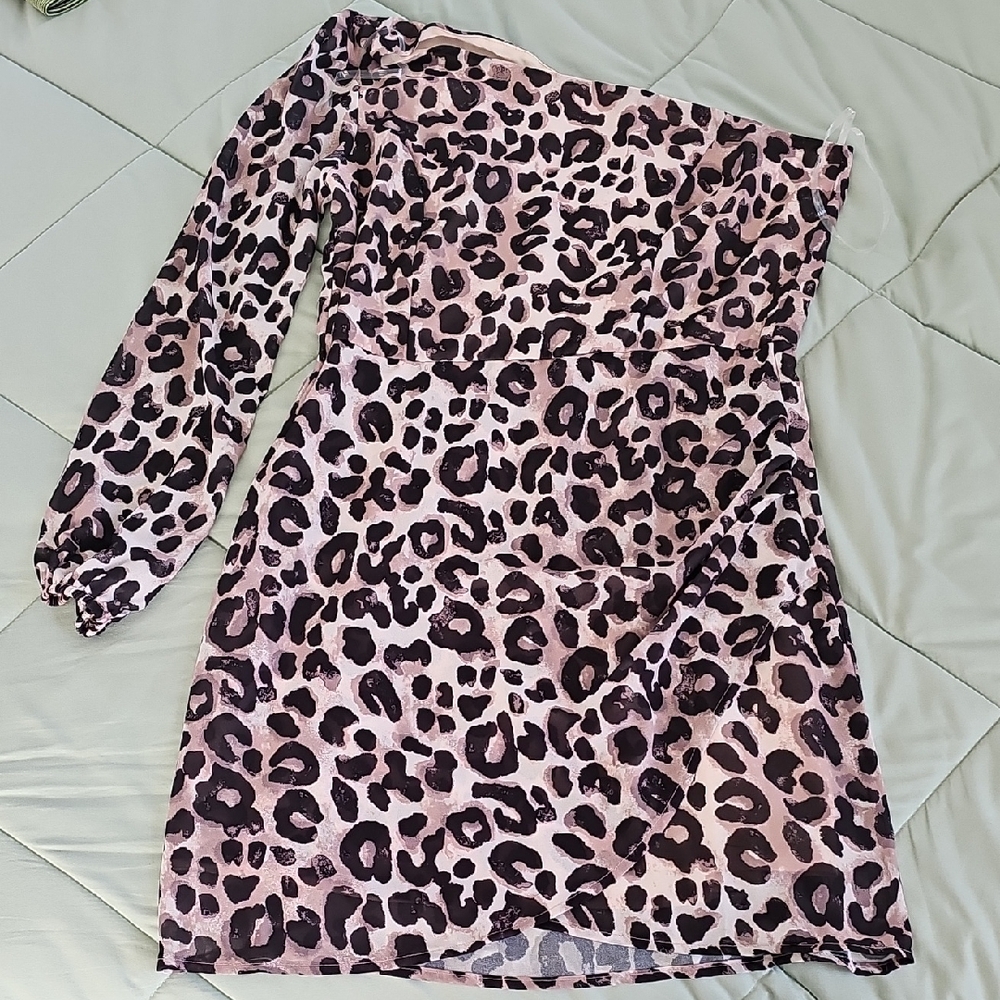 Pink Lily One-Shoulder Leopard Dress